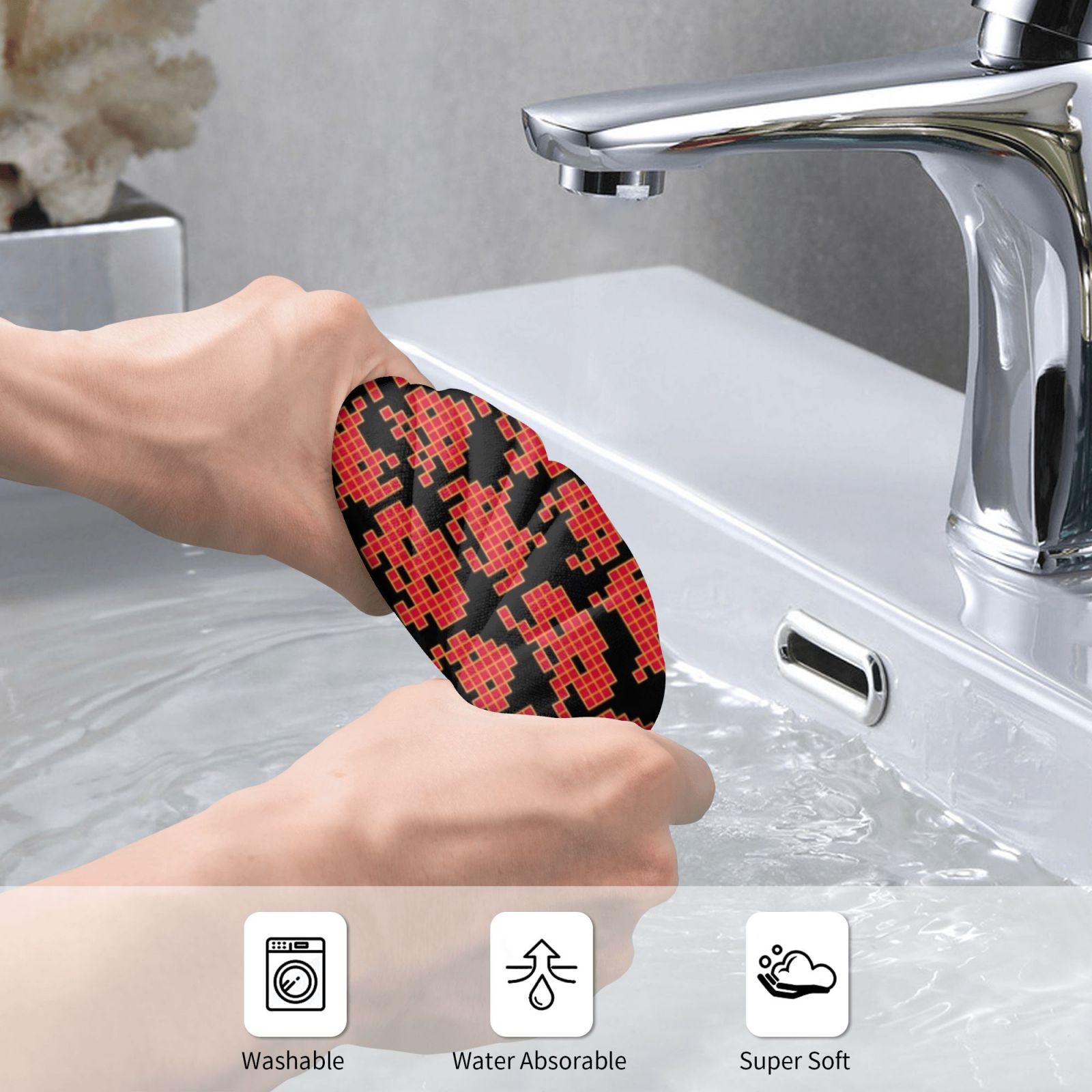 Invaded Bath Towel Beach Cushi - đánh giá và giá Retro Gaming Space